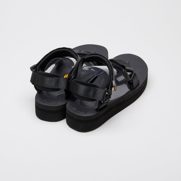 **REDUCED PRICE** Suicoke Depa V2 Black - Picture 4 of 6